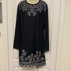 Elegant Black and White Paisley Print Dress 2XL